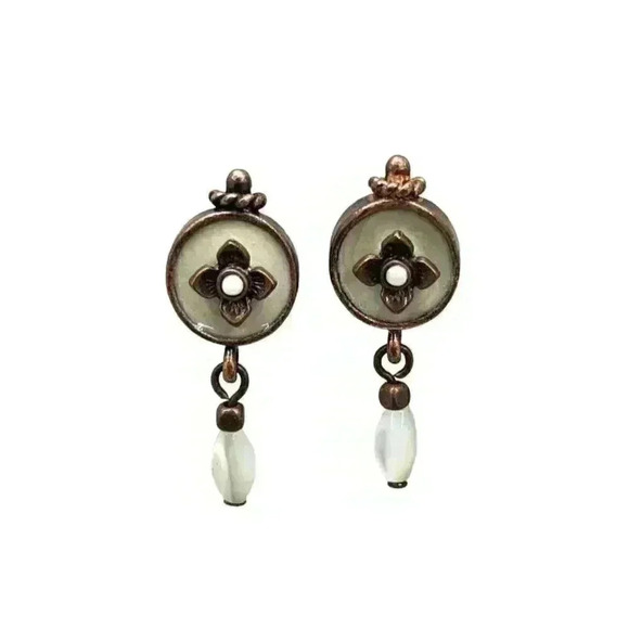 Nina Ricci for AVON Vintage Cream Brass Enamel Clip-on Earrings Women Jewelry NR - Picture 3 of 5